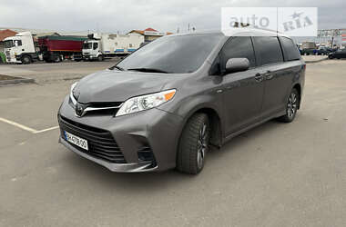 Ціни Toyota Sienna Бензин