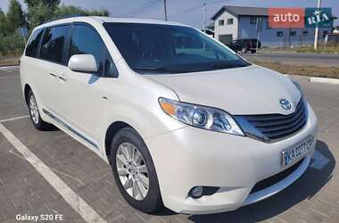 Ціни Toyota Sienna Бензин