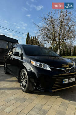 Ціни Toyota Sienna Бензин