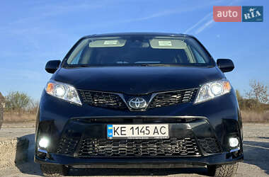 Цены Toyota Sienna Бензин