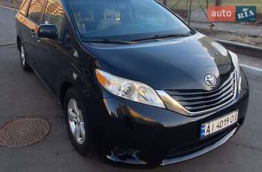 Цены Toyota Sienna Бензин