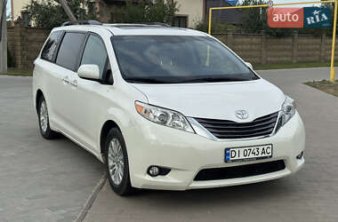 Ціни Toyota Sienna Бензин