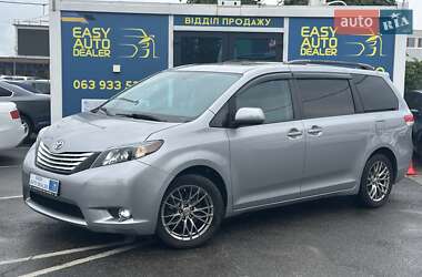 Цены Toyota Sienna Бензин