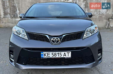 Цены Toyota Sienna Бензин