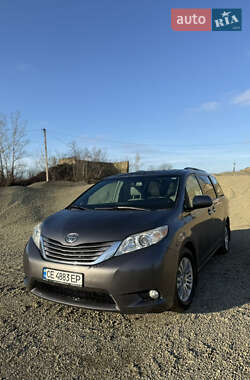 Ціни Toyota Sienna Бензин