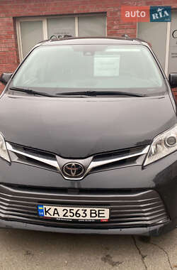 Цены Toyota Sienna Бензин