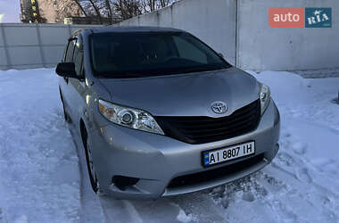 Ціни Toyota Sienna Бензин