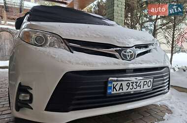 Цены Toyota Sienna Бензин