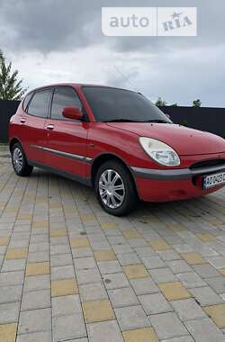 Цены Daihatsu Sirion Бензин