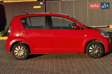 Ціни Daihatsu Sirion Бензин