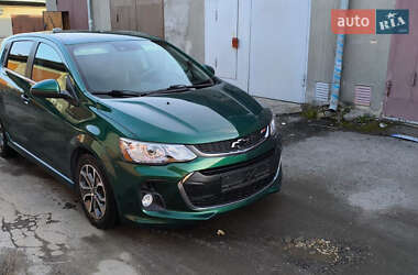 Цены Chevrolet Sonic Бензин