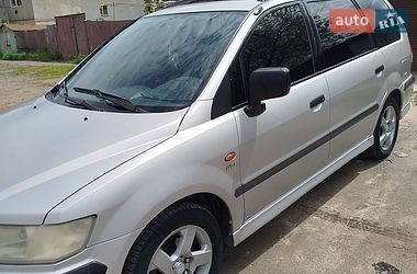 Ціни Mitsubishi Space Wagon Бензин