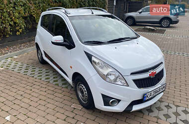 Ціни Chevrolet Spark Бензин