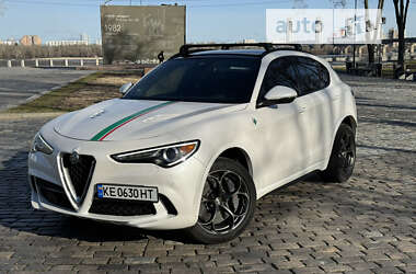 Ціни Alfa Romeo Stelvio Бензин