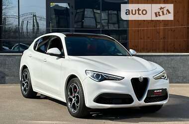 Цены Alfa Romeo Stelvio Бензин