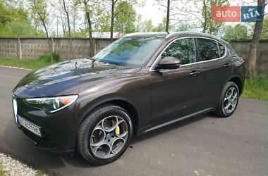 Цены Alfa Romeo Stelvio Бензин