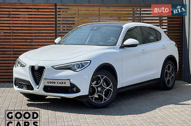 Ціни Alfa Romeo Stelvio Бензин