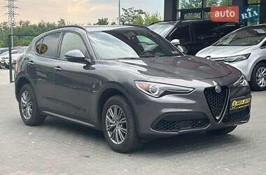 Ціни Alfa Romeo Stelvio Бензин