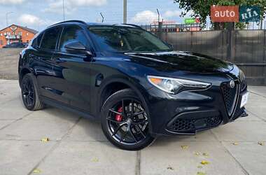 Ціни Alfa Romeo Stelvio Бензин