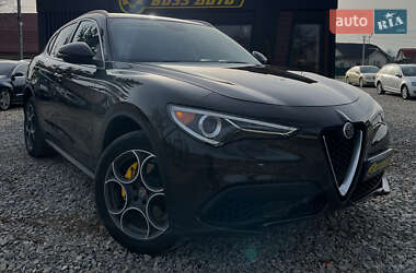 Ціни Alfa Romeo Stelvio Бензин