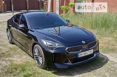 Цены Kia Stinger Бензин