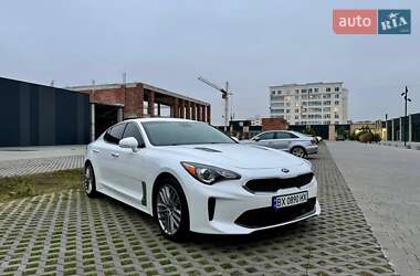 Цены Kia Stinger Бензин