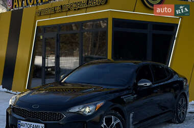 Цены Kia Stinger Бензин