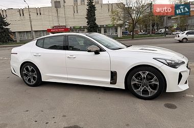 Ціни Kia Stinger Бензин