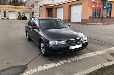 Ціни Nissan Sunny Бензин