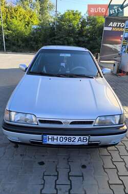 Ціни Nissan Sunny Бензин