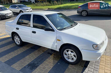 Ціни Nissan Sunny Бензин