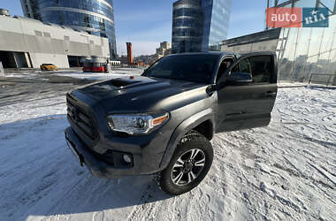 Цены Toyota Tacoma Бензин