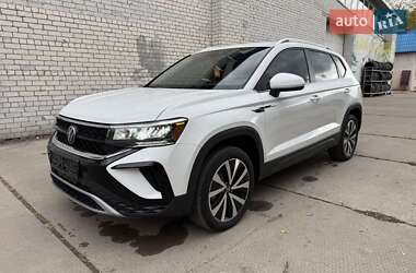 Цены Volkswagen Taos Бензин