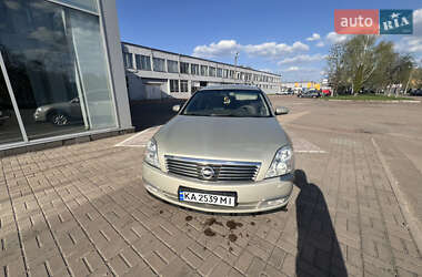Ціни Nissan Teana Бензин