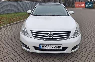Ціни Nissan Teana Бензин