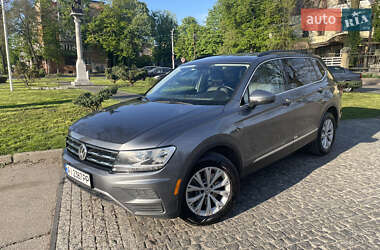 Цены Volkswagen Tiguan Allspace Бензин