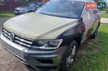Цены Volkswagen Tiguan Allspace Бензин