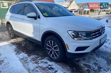 Ціни Volkswagen Tiguan Бензин