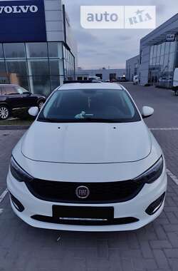 Ціни Fiat Tipo Бензин