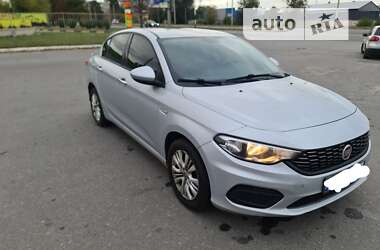 Ціни Fiat Tipo Бензин