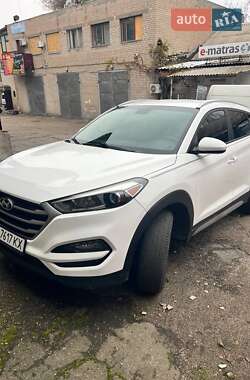 Цены Hyundai Tucson Бензин