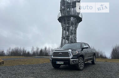 Ціни Toyota Tundra Бензин