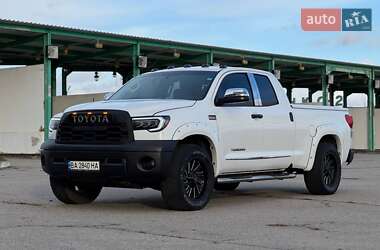 Ціни Toyota Tundra Бензин