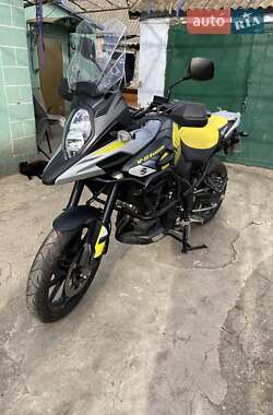 Ціни Suzuki V-Strom 1000 Бензин