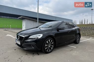 Ціни Volvo V40 Cross Country Бензин
