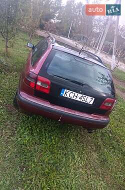 Ціни Volvo V40 Бензин