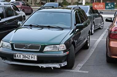 Ціни Volvo V40 Бензин