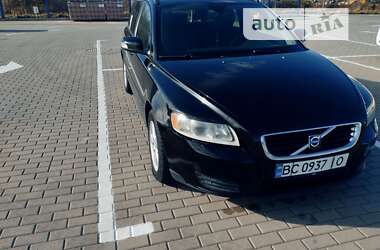 Ціни Volvo V50 Бензин