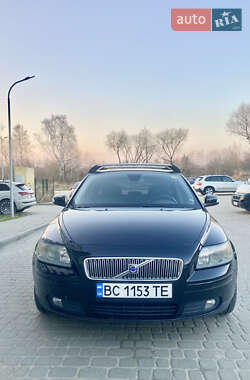 Ціни Volvo V50 Бензин