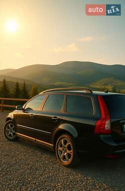 Цены Volvo V50 Бензин
